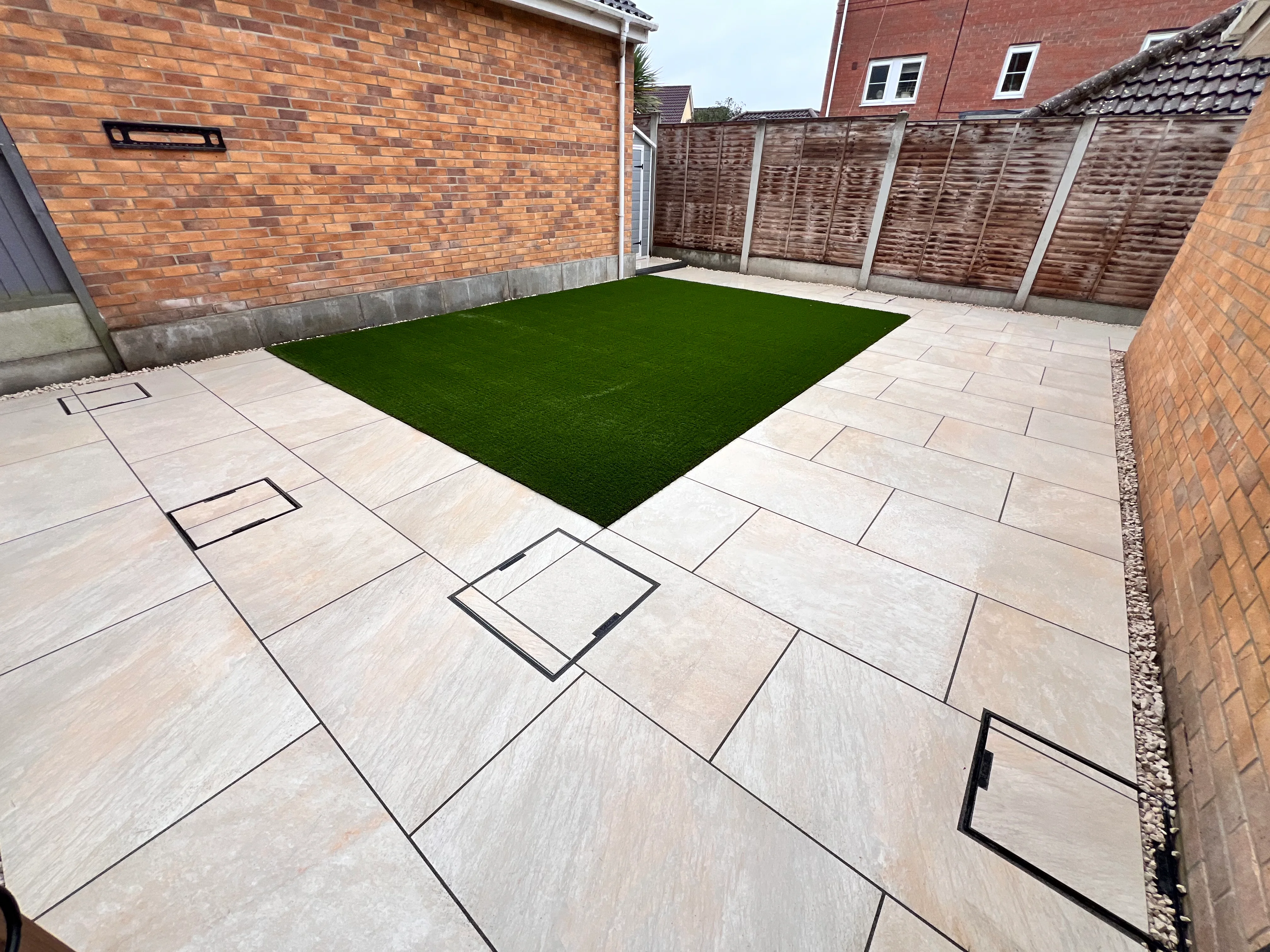 Porcelain patio installation